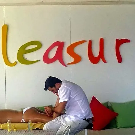 Pleasure Beachside 3* Санторини