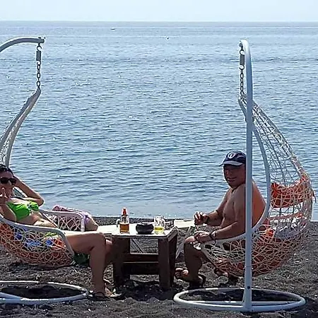 Отель Pleasure Beachside 3*