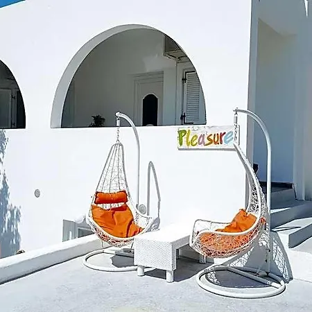 Pleasure Beachside Отель Санторини