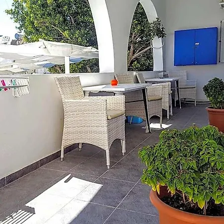 Отель Pleasure Beachside Санторини